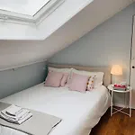 Tricolore Skyline Terrace Apartman